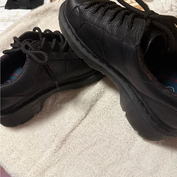 Dr. Martens Black Leather Lace-Up Booties - Picture 5 of 12